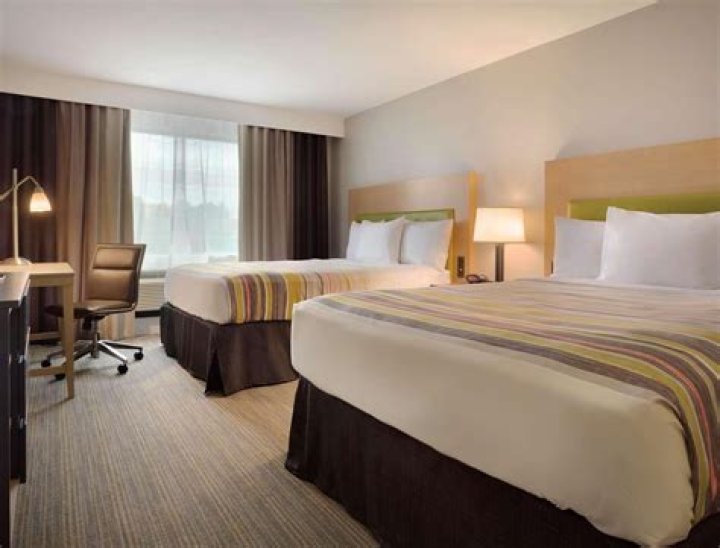 Country Inn and Suites Little Chute: The Ultimate Guide to Your Comfortable Stay