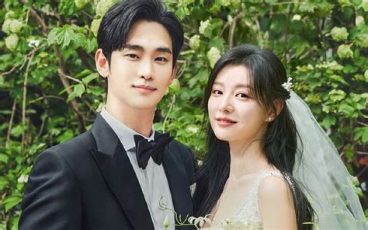 Kim Soo Hyun Wife Photo: Exploring the Life of the Iconic South Korean Actor