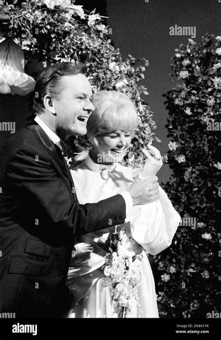 Sigrid Valdis: A Rising Star in the Music Industry